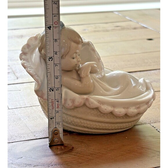 Lladro Figurine Comforting Dreams #6710 Used NOT PERFECT MISSING BIRD - Picture 12 of 14